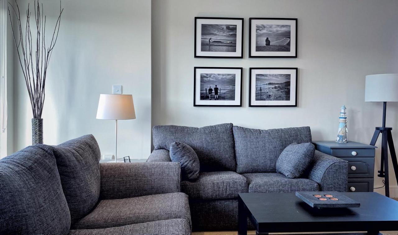 Artistic And Luxurious Apt With Sea View. Beach Side Swansea Bagian luar foto