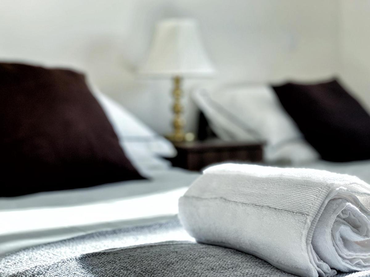 Artistic And Luxurious Apt With Sea View. Beach Side Swansea Bagian luar foto