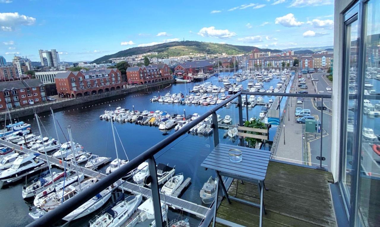 Artistic And Luxurious Apt With Sea View. Beach Side Swansea Bagian luar foto